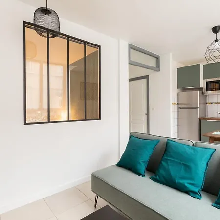 Dify Berlioz - Charpennes Appartement *